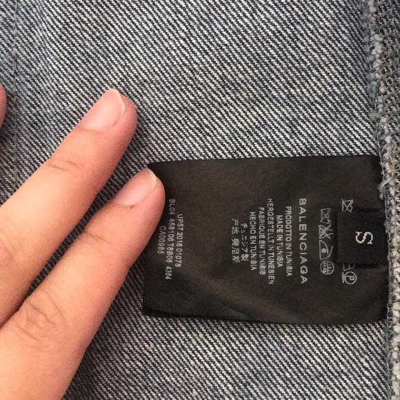 Balenciaga jean jacket! - Picture 4 of 6